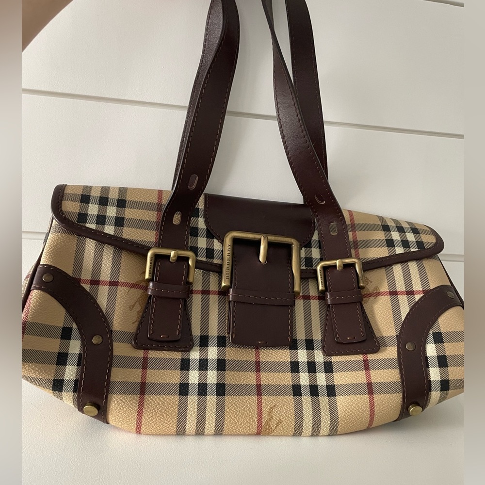 Burberry Purse, Older Generation